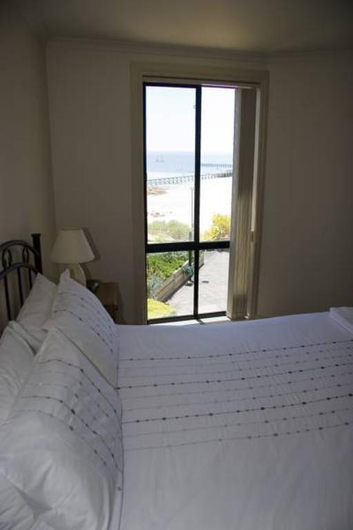 מונטה Cliff House Beachfront Villas מראה חיצוני תמונה
